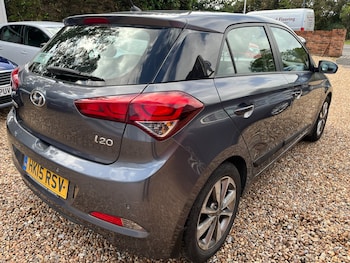 Used Hyundai i20 2015 for sale - 75962230: Photo
