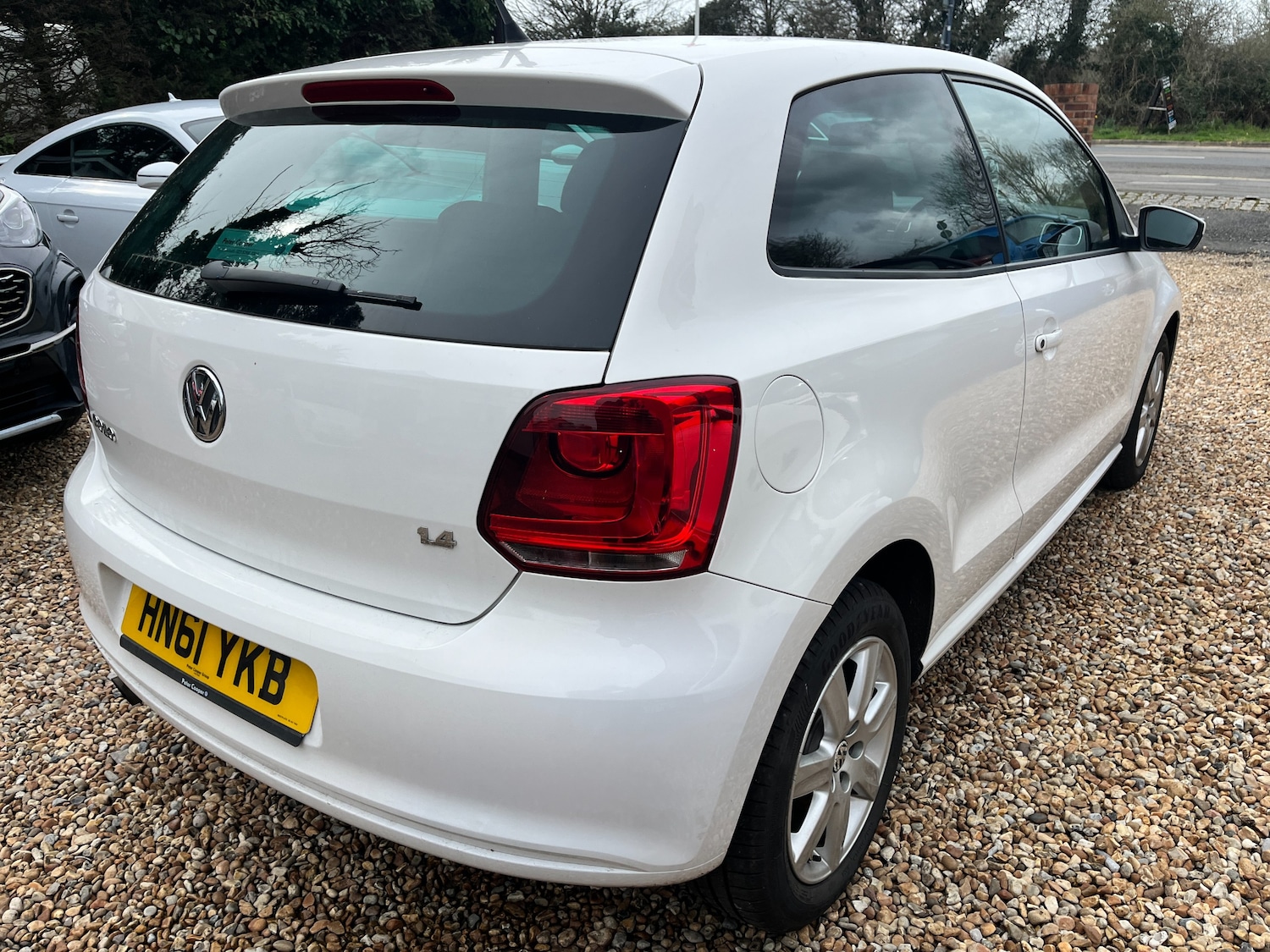 Used Volkswagen Polo 2012 for sale - 77878694: Photo 4