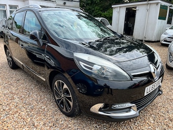 Used Renault Grand Scenic 2015 for sale - 78526225: Photo
