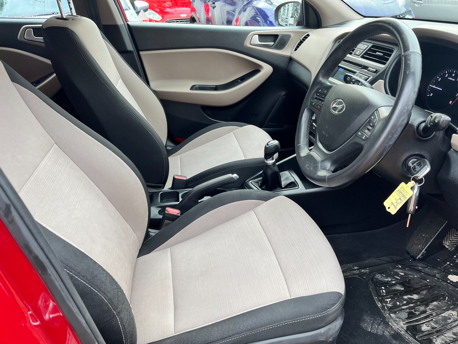 Used Hyundai i20 2015 for sale - 77462963: Photo 8