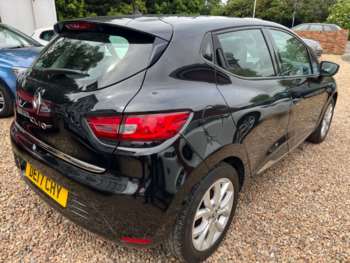 Used Renault Clio 2017 for sale - 74754243: Photo