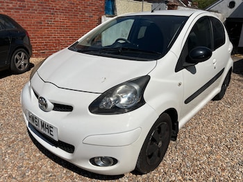 Used Toyota AYGO 2011 for sale - 79385874: Photo