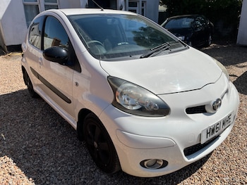 Used Toyota AYGO 2011 for sale - 79385874: Photo