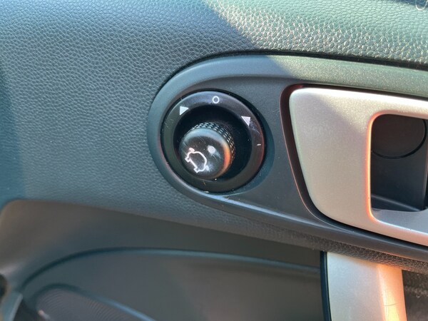 Used Ford Fiesta 2012 for sale - 76193853: Photo 10