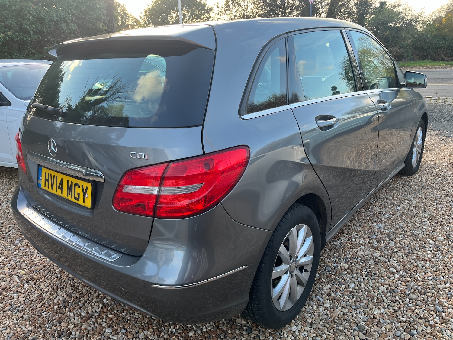 Used Mercedes-Benz B Class 2014 for sale - 76382785: Photo 4