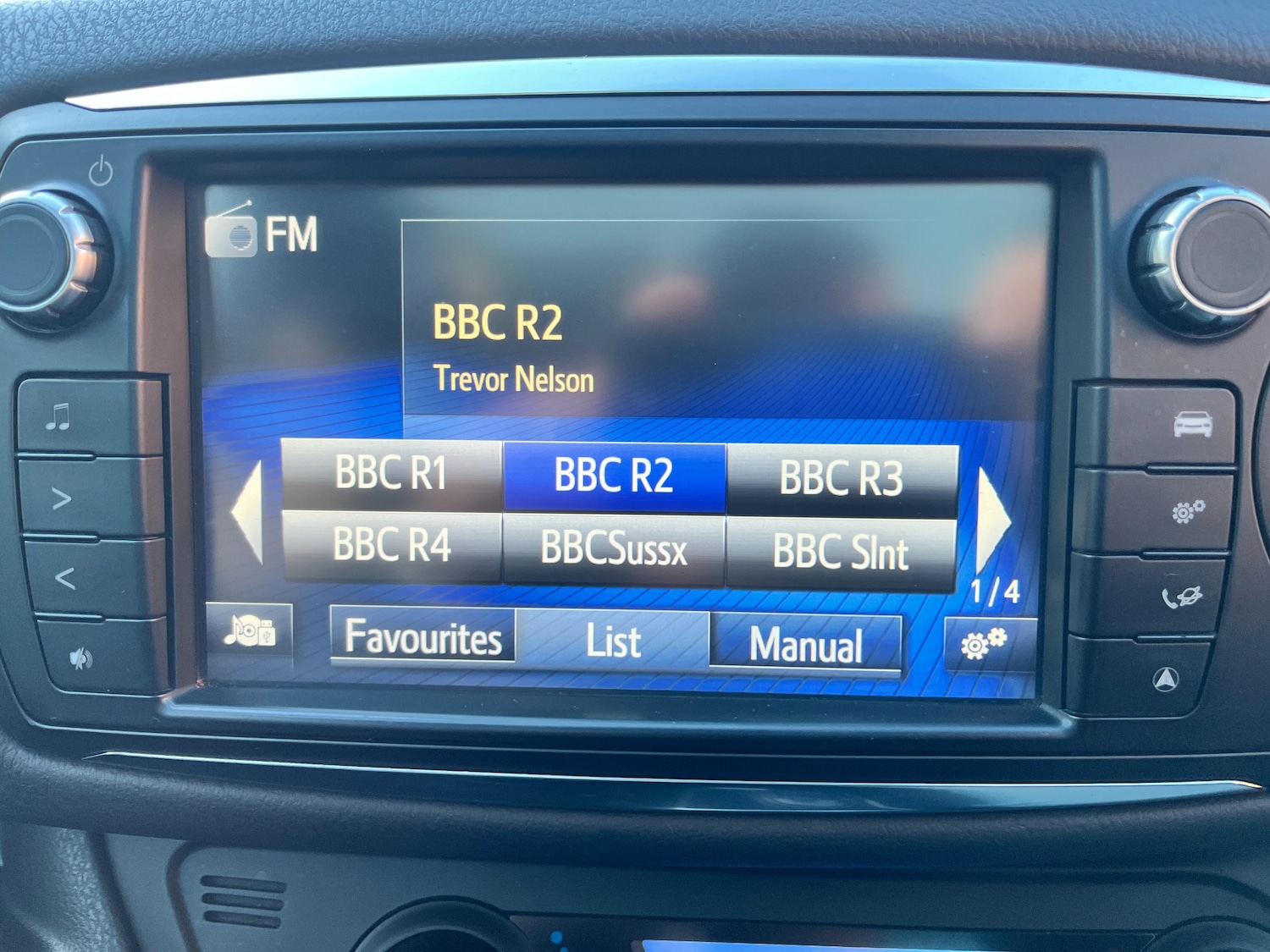 Used Toyota Yaris 2016 for sale - 77436265: Photo 17