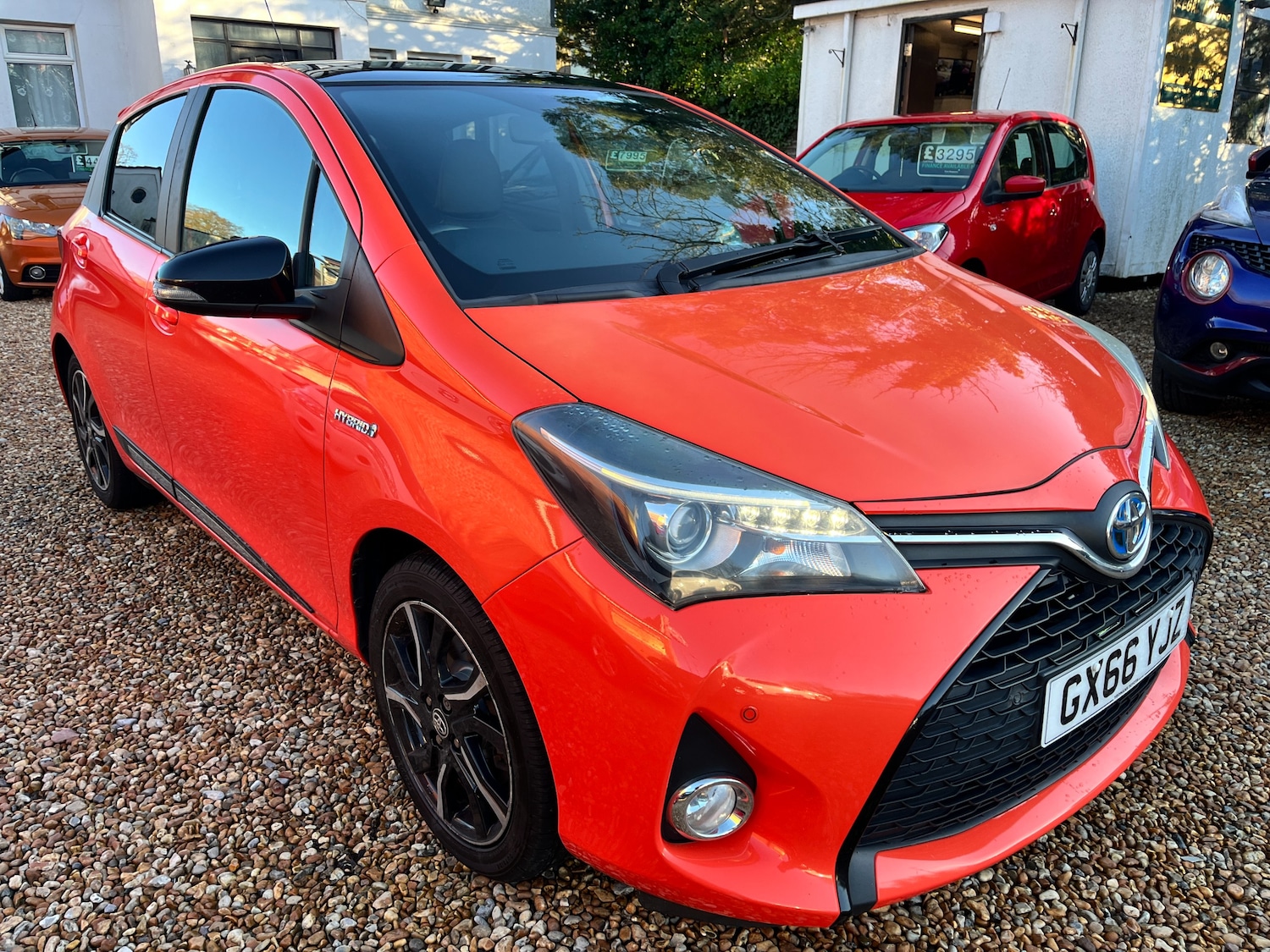 Used Toyota Yaris 2016 for sale - 77436265: Photo 3