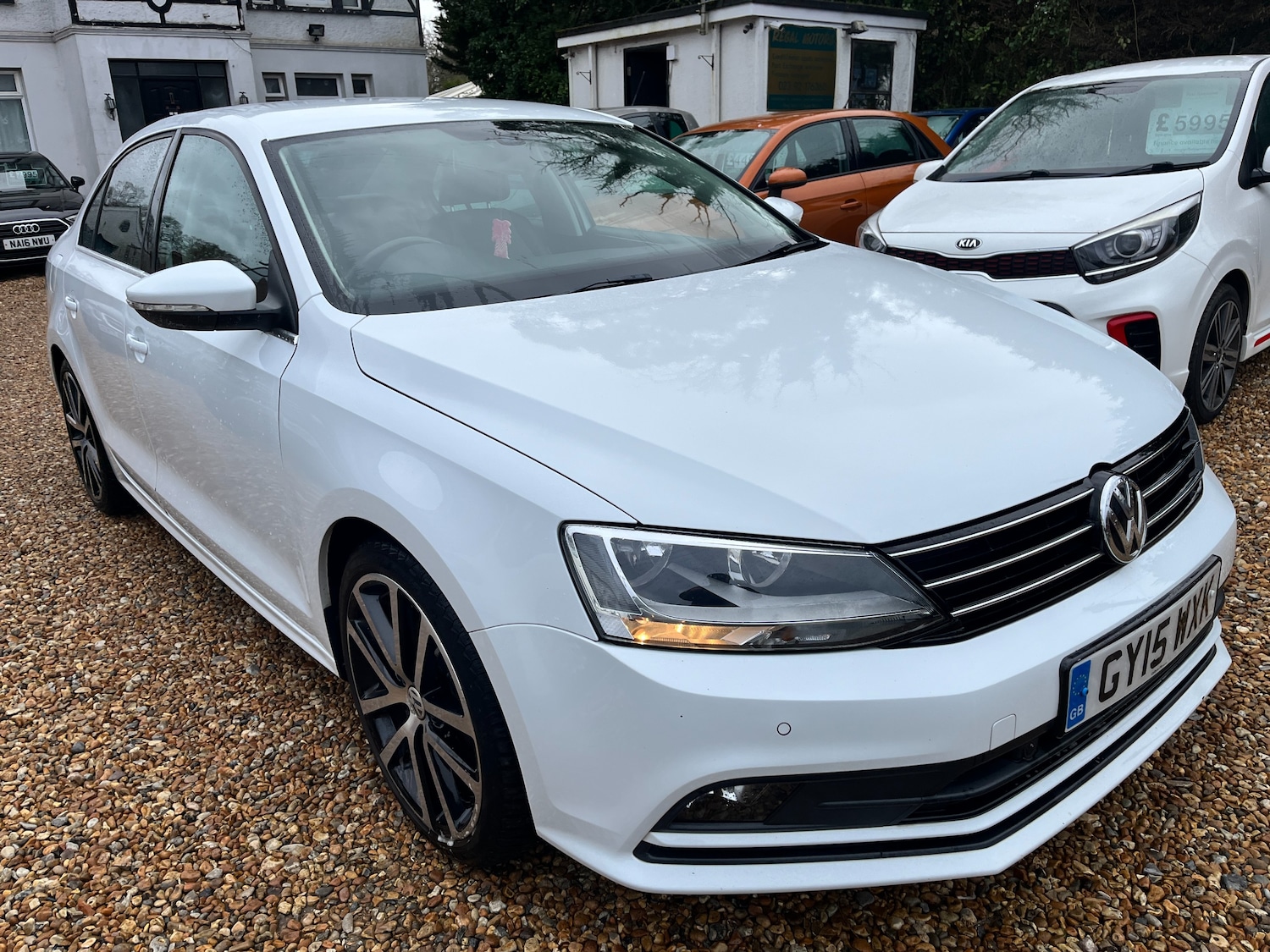 Used Volkswagen Jetta 2015 for sale - 77679737: Photo 3