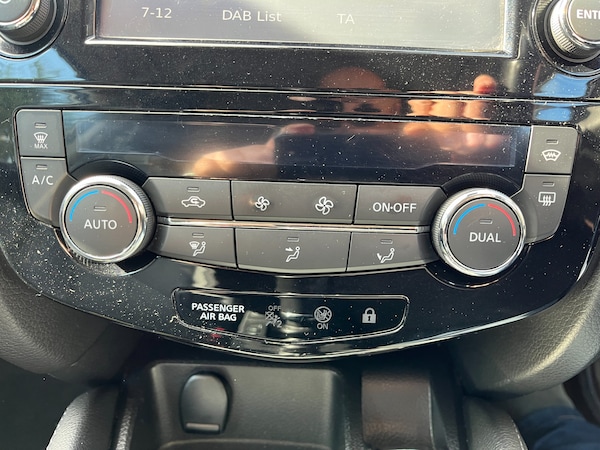 Used Nissan Qashqai 2015 for sale - 76224929: Photo 17