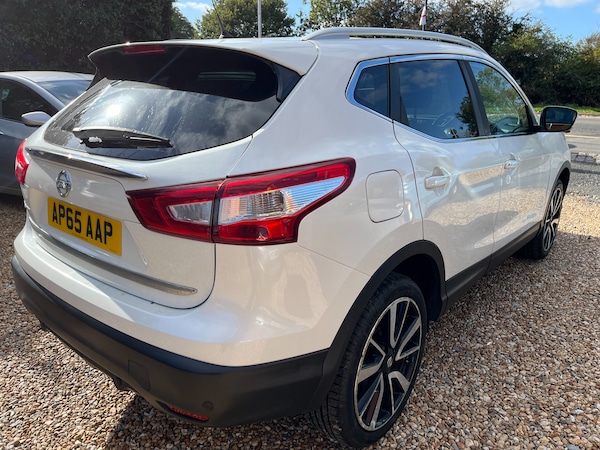 Used Nissan Qashqai 2015 for sale - 76224929: Photo 4