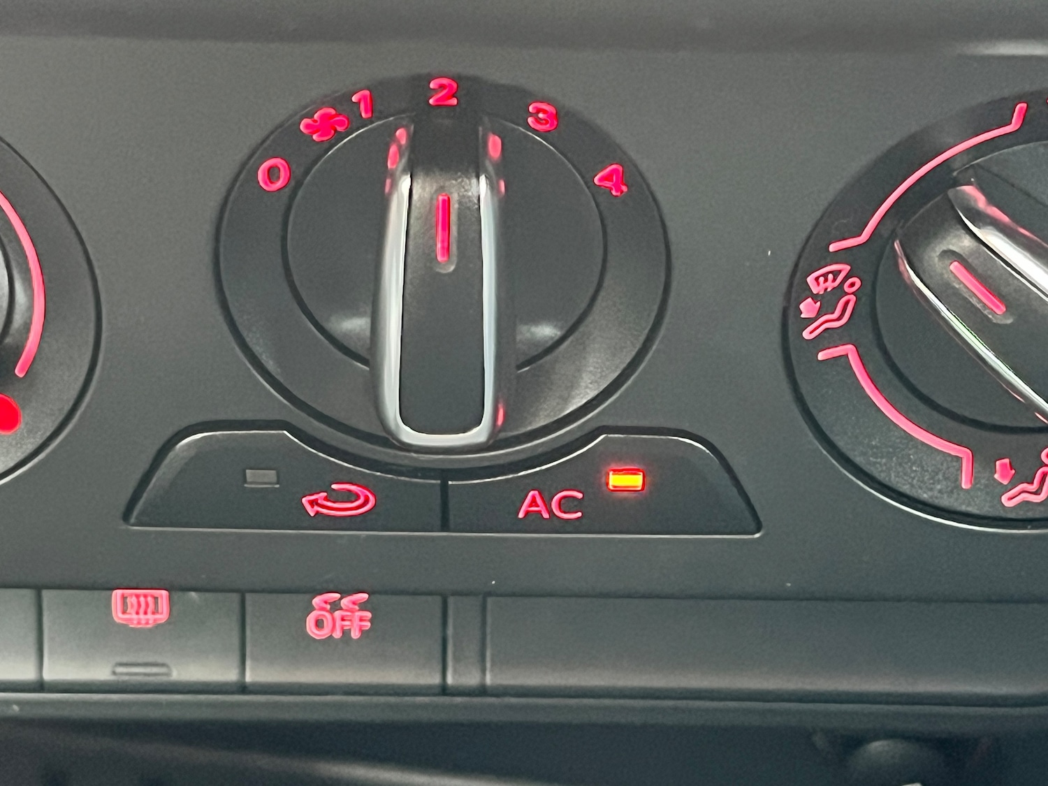 Used Audi A1 2012 for sale - 77408844: Photo 14