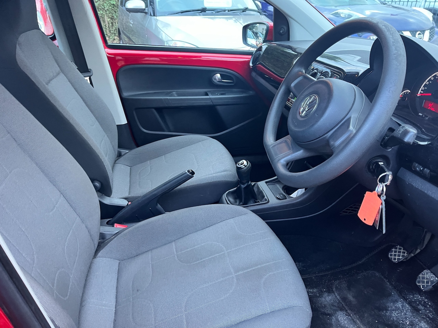 Used Volkswagen up! 2013 for sale - 77301618: Photo 8