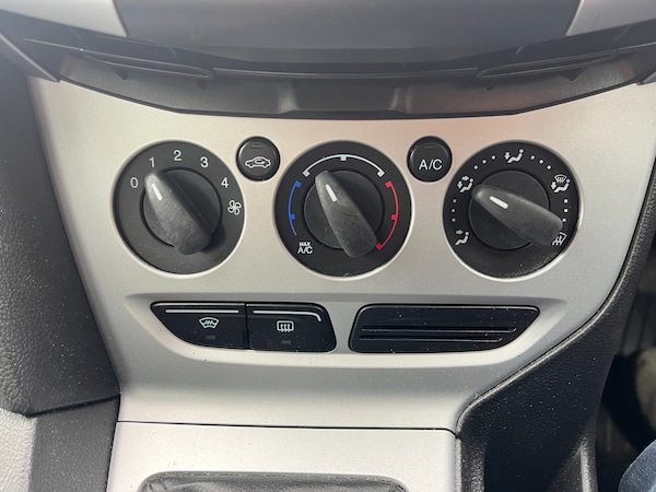 Used Ford Focus 2012 for sale - 76305293: Photo 13