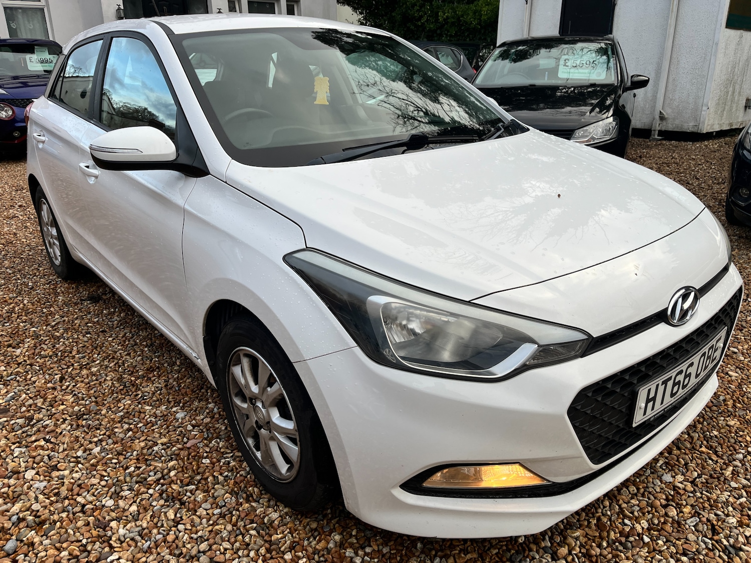 Used Hyundai i20 2017 for sale - 77152708: Photo 3