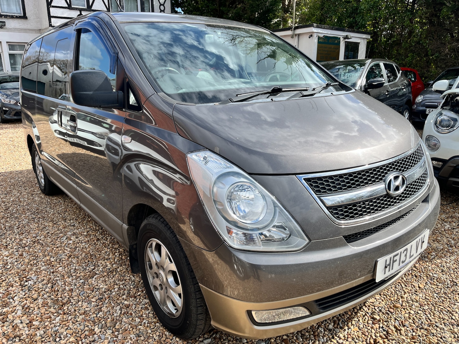 Used Hyundai i800 2013 for sale - 78069711: Photo 3