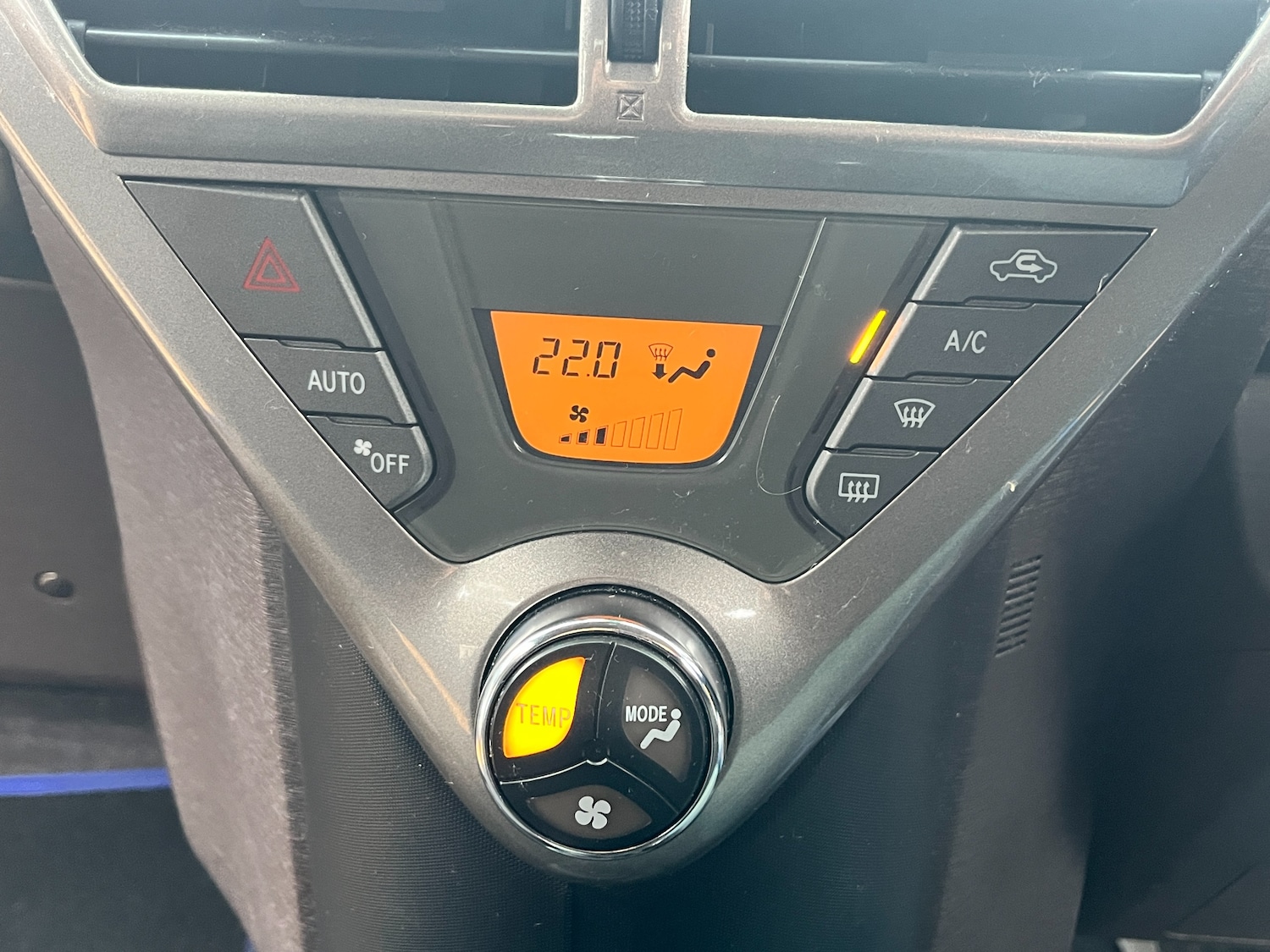 Used Toyota IQ 2010 for sale - 77462964: Photo 14