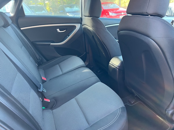 Used Hyundai i30 2015 for sale - 76224954: Photo 10