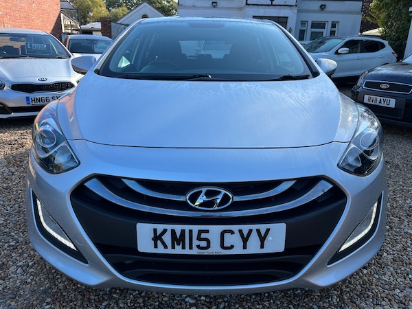 Used Hyundai i30 2015 for sale - 76224954: Photo 2