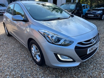Used Hyundai i30 2015 for sale - 76224954: Photo 3