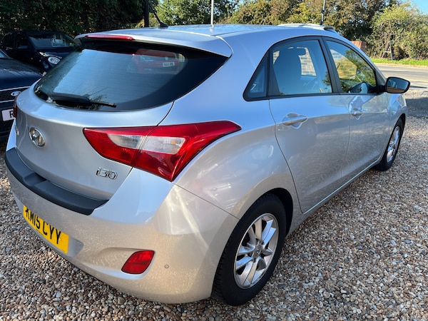 Used Hyundai i30 2015 for sale - 76224954: Photo 4