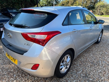 Used Hyundai i30 2015 for sale - 76224954: Photo 4