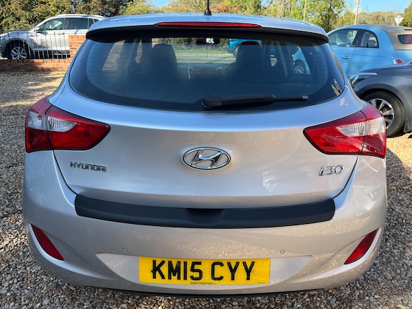 Used Hyundai i30 2015 for sale - 76224954: Photo 5