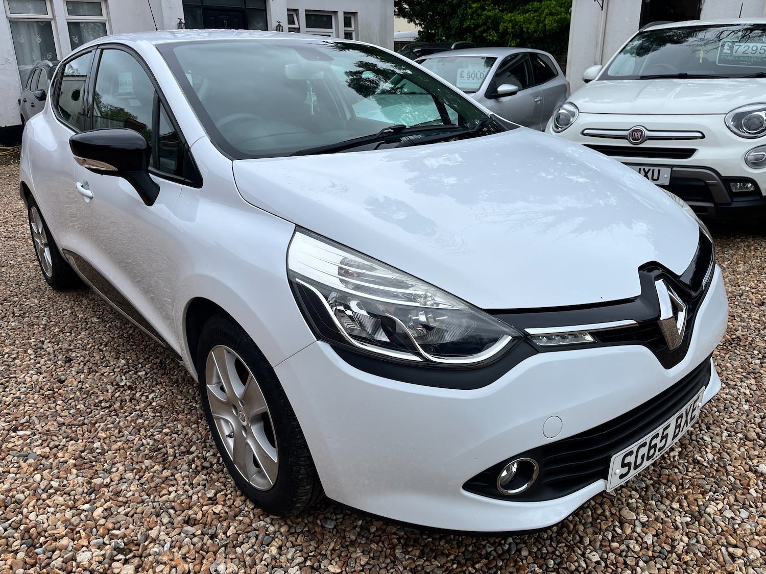Used Renault Clio 2015 for sale - 78134849: Photo 3
