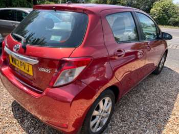 Used Toyota Yaris 2012 for sale - 74885726: Photo