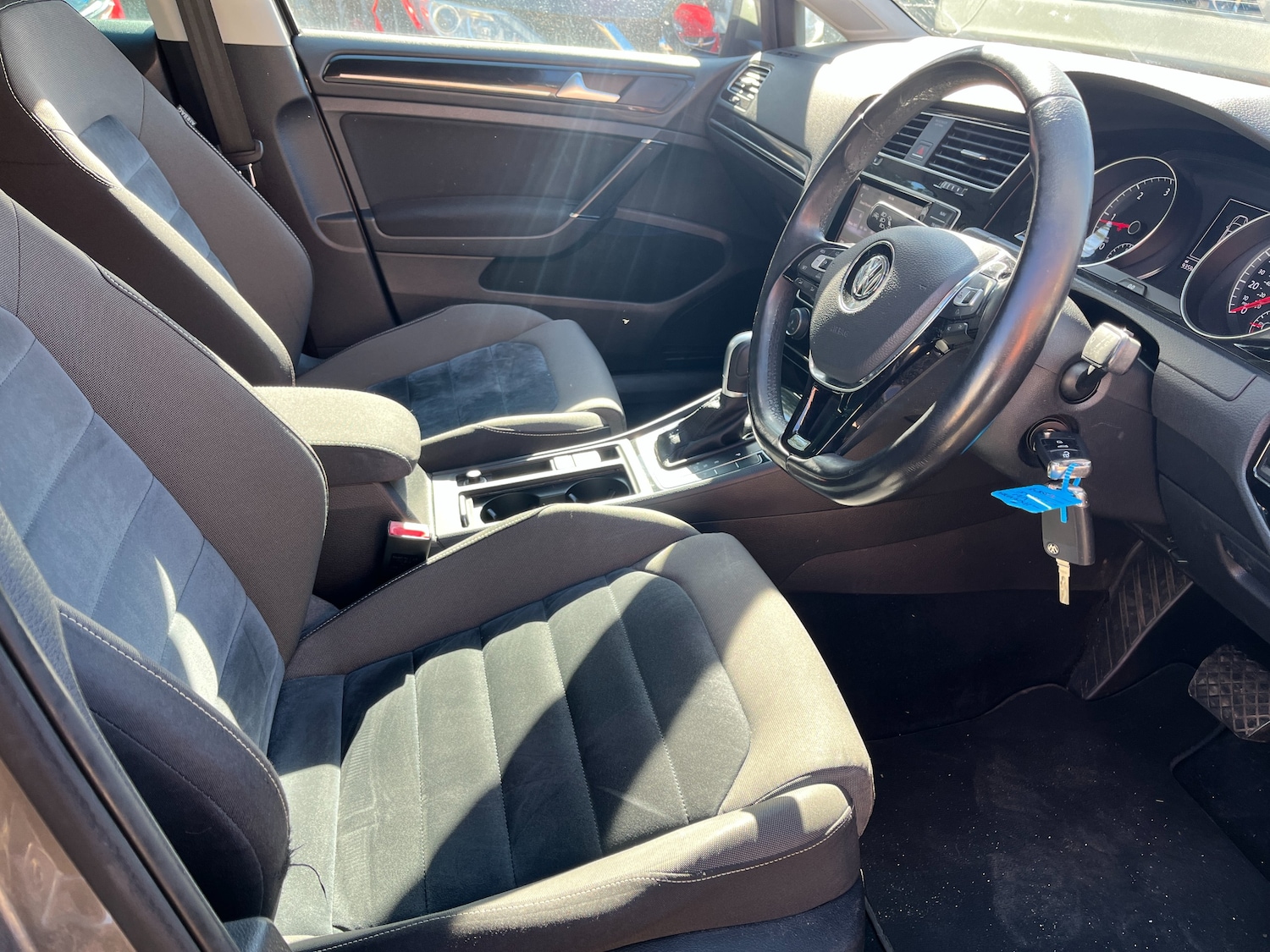 Used Volkswagen Golf 2014 for sale - 77976104: Photo 8