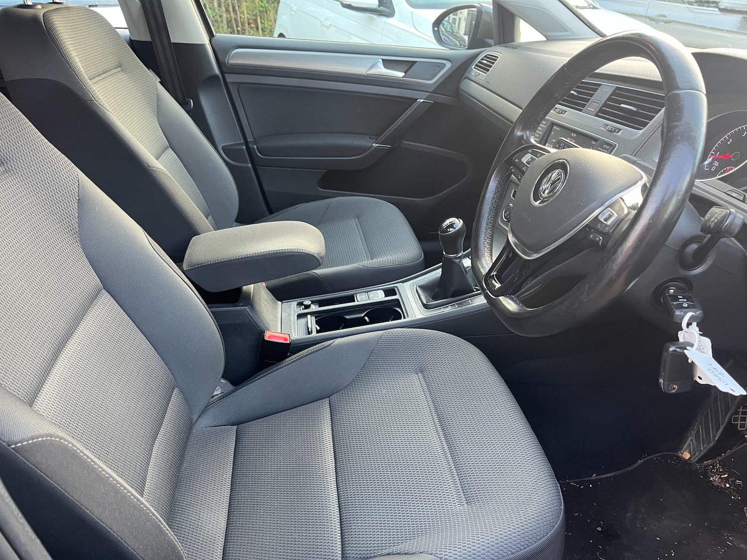 Used Volkswagen Golf 2015 for sale - 76466284: Photo 8