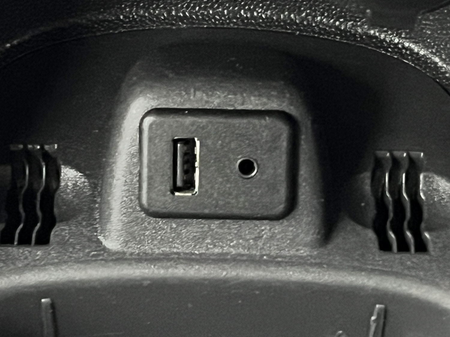 Used Vauxhall Corsa 2013 for sale - 77301616: Photo 15