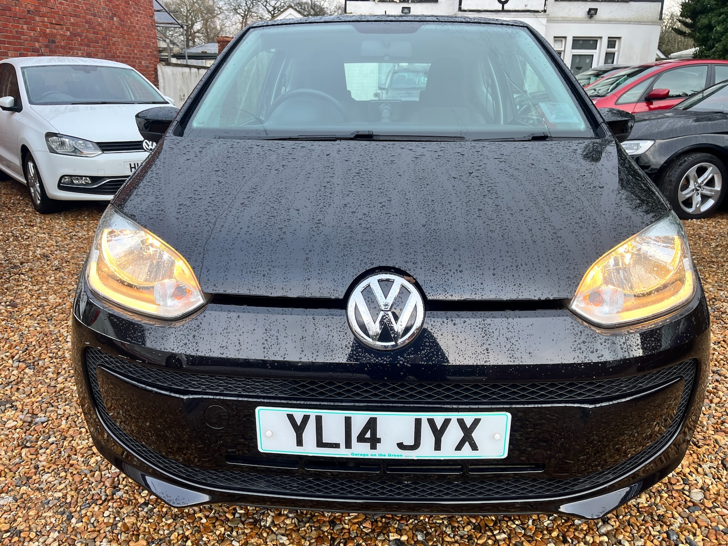 Used Volkswagen up! 2014 for sale - 77249436: Photo 2