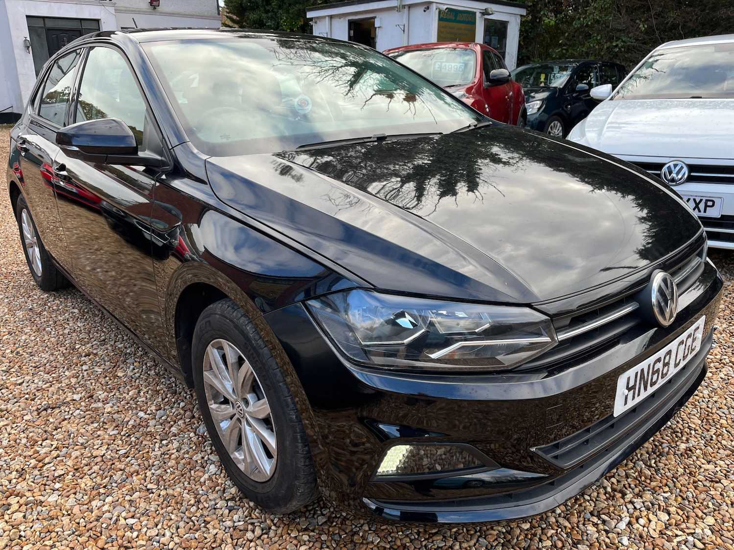 Used Volkswagen Polo 2018 for sale - 76508885: Photo 3