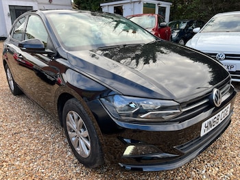 Used Volkswagen Polo 2018 for sale - 76508885: Photo
