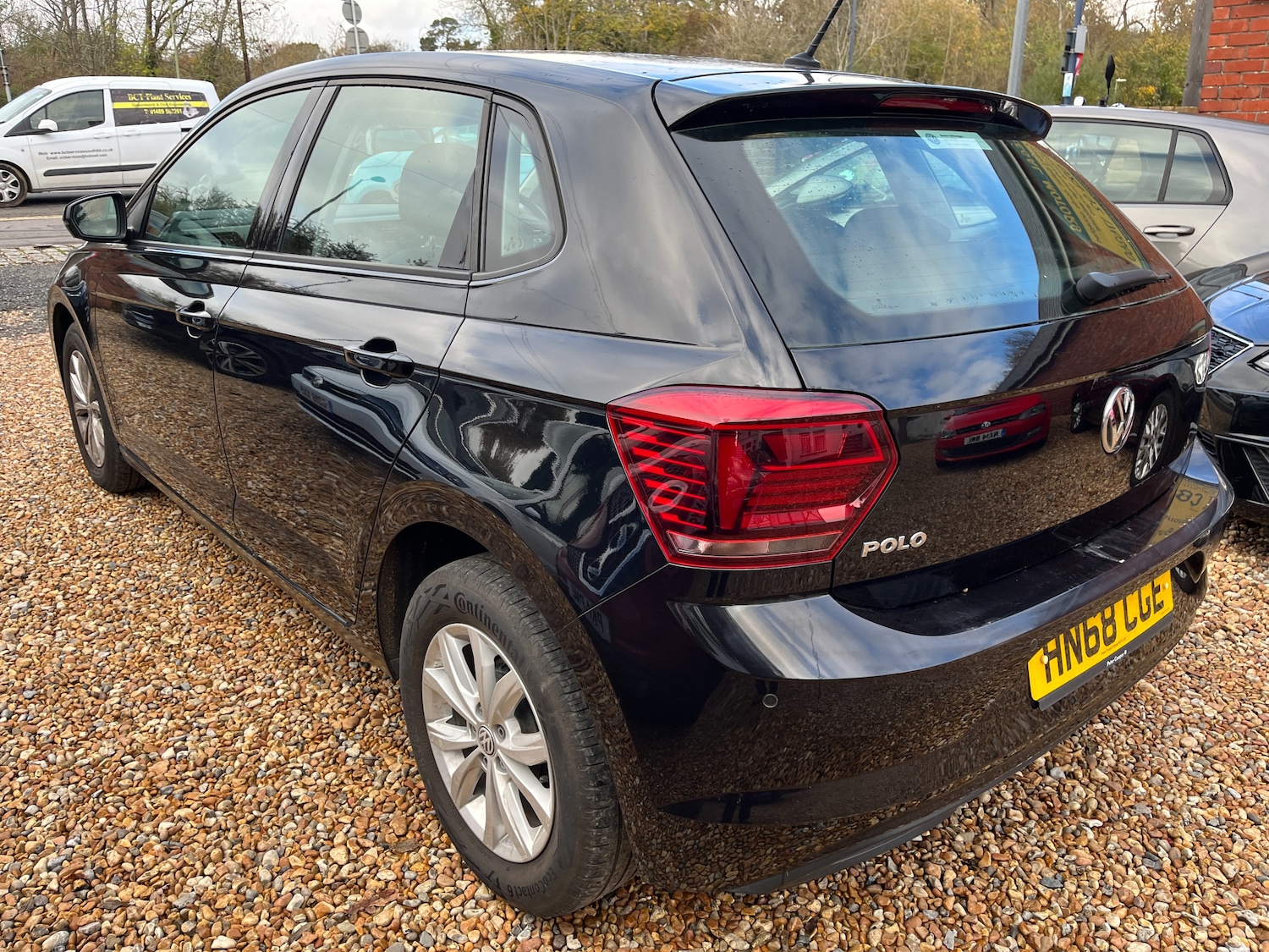 Used Volkswagen Polo 2018 for sale - 76508885: Photo 6