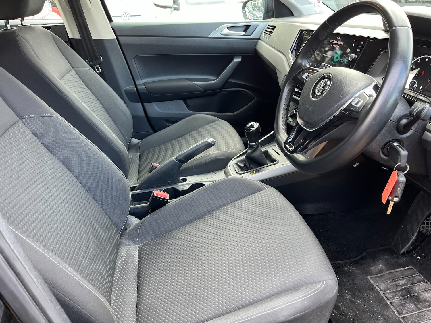 Used Volkswagen Polo 2018 for sale - 76508885: Photo 8