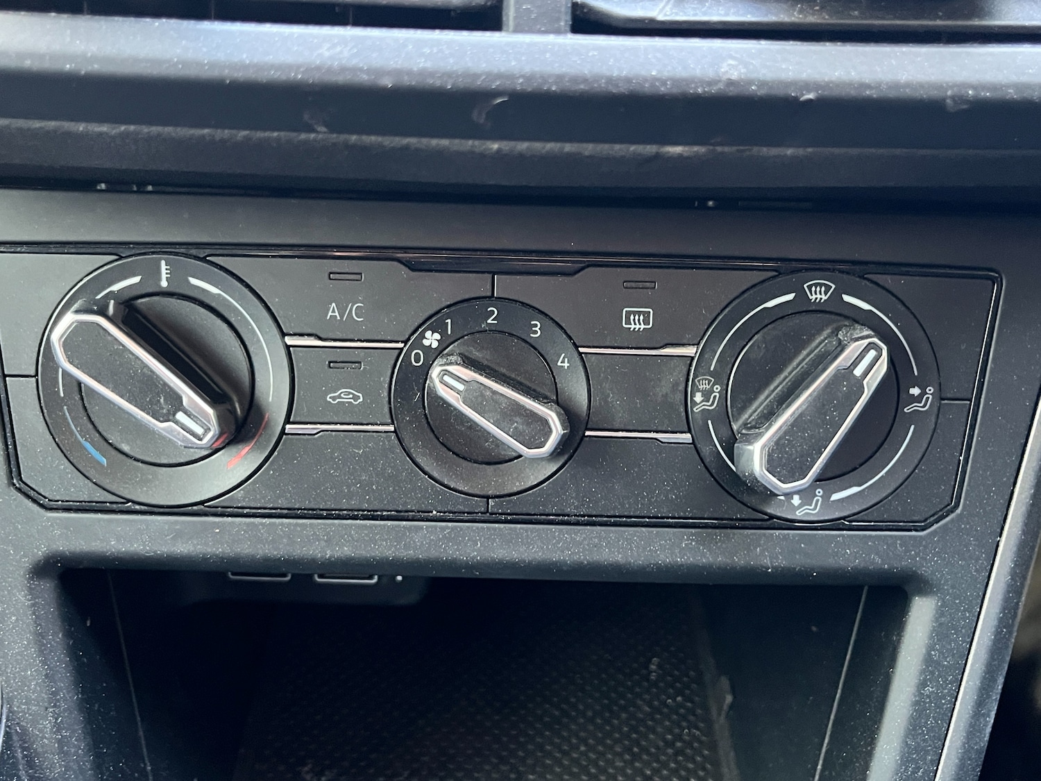 Used Volkswagen Polo 2018 for sale - 76364402: Photo 17