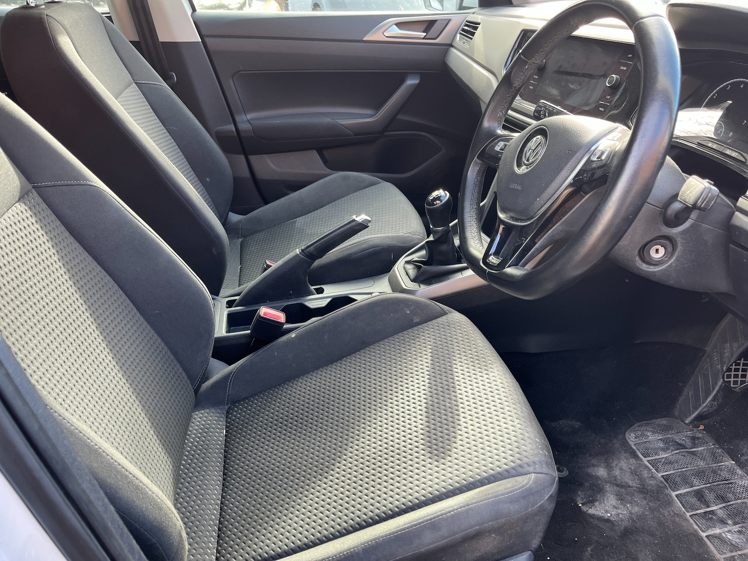 Used Volkswagen Polo 2018 for sale - 76364402: Photo 8