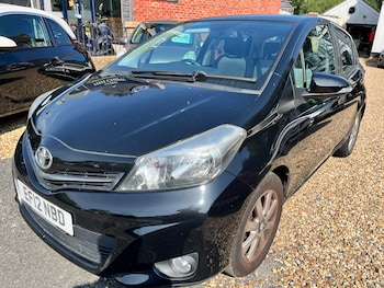 Used Toyota Yaris 2012 for sale - 78526221: Photo