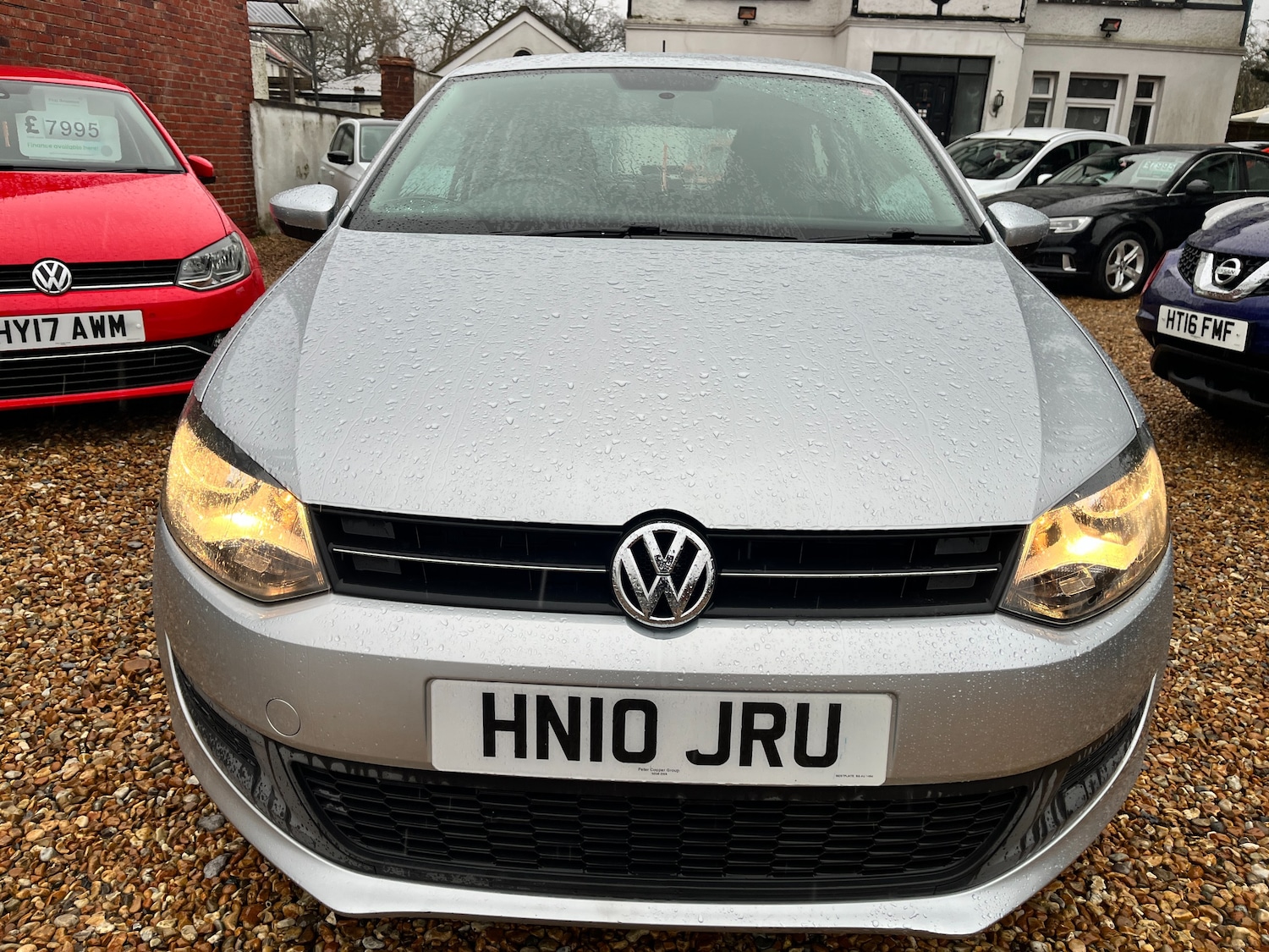 Used Volkswagen Polo 2010 for sale - 77450920: Photo 2