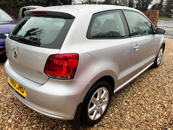 Used Volkswagen Polo 2010 for sale - 77450920: Photo
