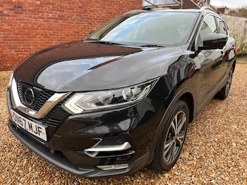 Used Nissan Qashqai 2017 for sale - 76508888: Photo