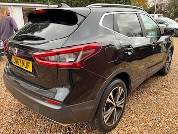 Used Nissan Qashqai 2017 for sale - 76508888: Photo
