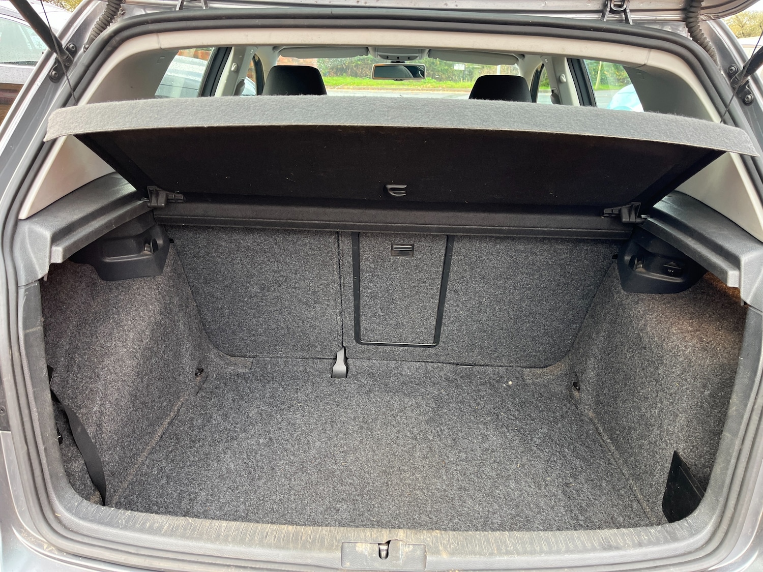 Used Volkswagen Golf 2011 for sale - 76535046: Photo 7