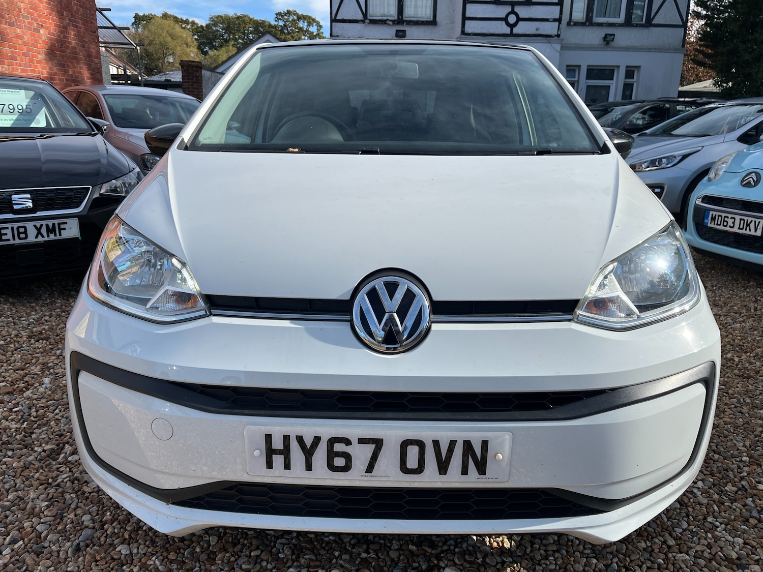 Used Volkswagen up! 2017 for sale - 76364372: Photo 2