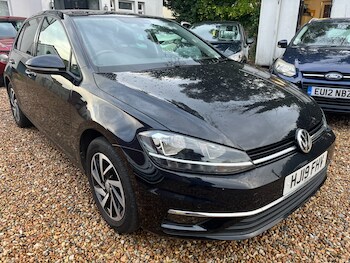 Used Volkswagen Golf 2019 for sale - 76480798: Photo