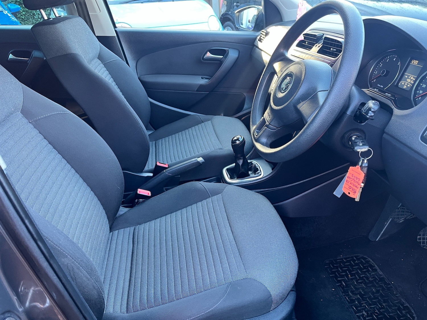 Used Volkswagen Polo 2014 for sale - 77128666: Photo 8