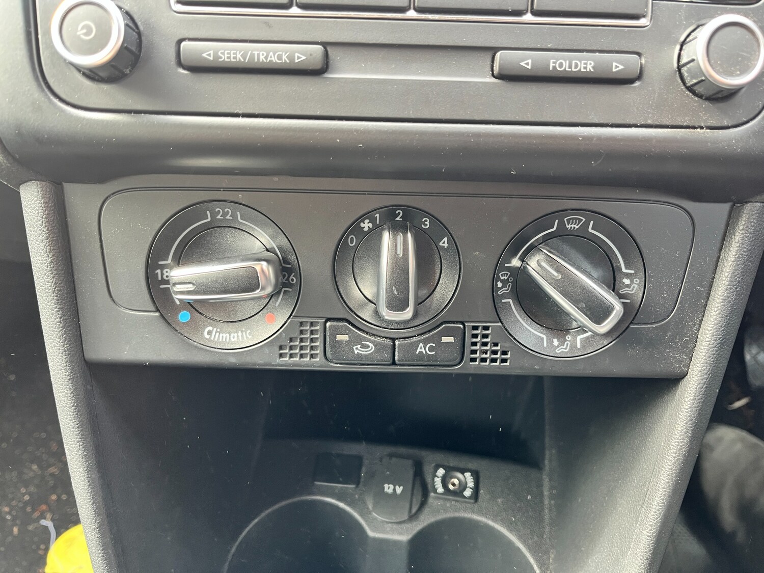 Used Volkswagen Polo 2010 for sale - 77976105: Photo 14