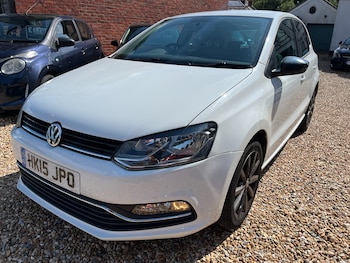 Used Volkswagen Polo 2015 for sale - 75524746: Photo