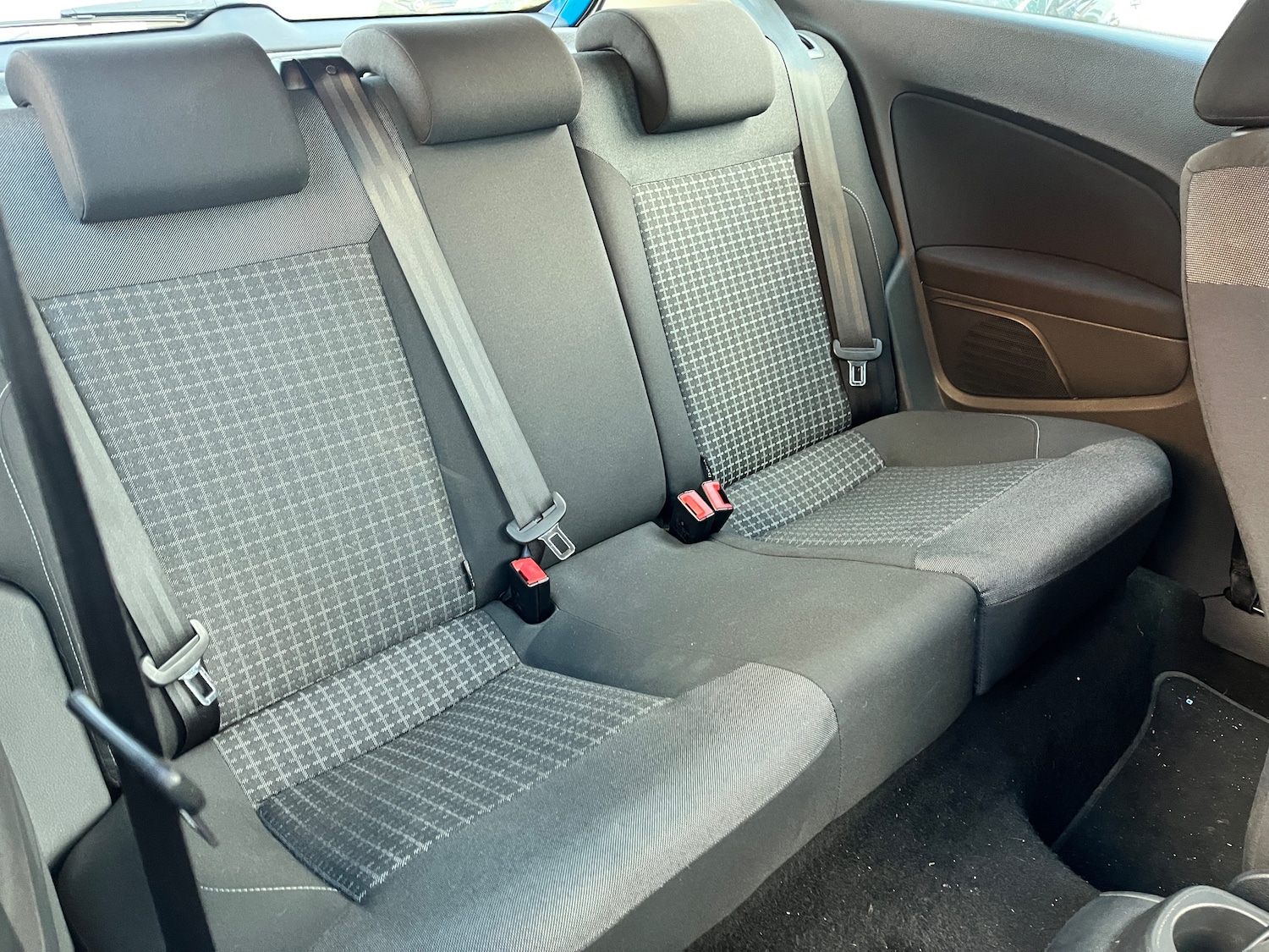 Used Volkswagen Polo 2015 for sale - 76896374: Photo 11